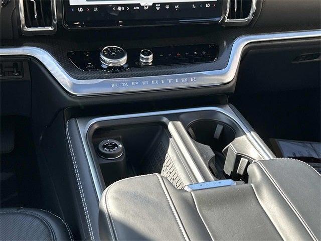 new 2025 Ford Expedition car, priced at $79,848