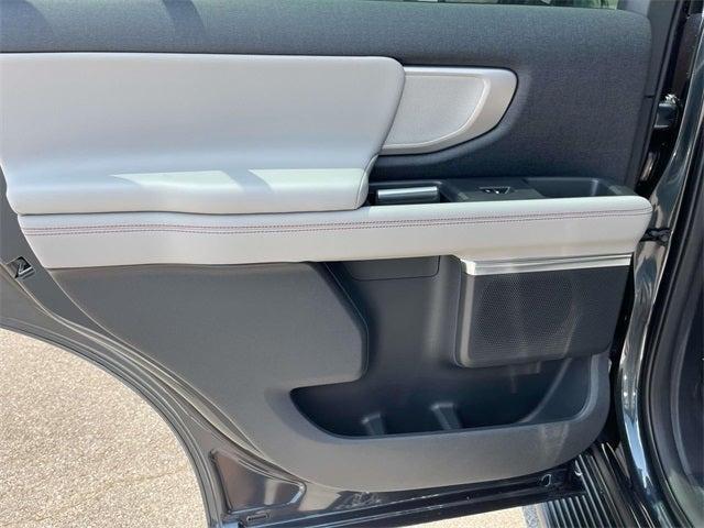 new 2025 Ford Expedition car, priced at $69,385