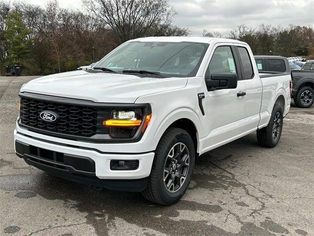 new 2024 Ford F-150 car, priced at $43,202