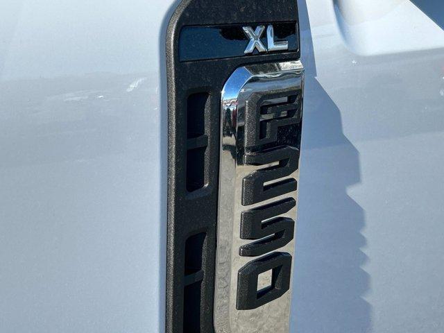 new 2025 Ford F-250 car, priced at $60,540