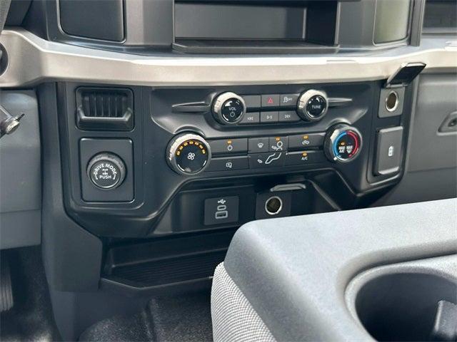new 2025 Ford F-250 car, priced at $55,894