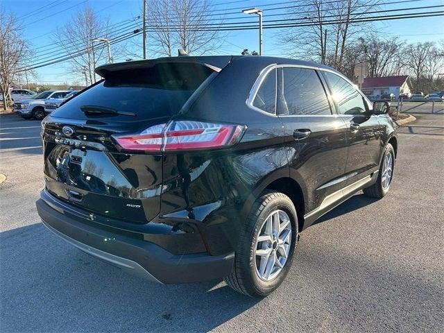 new 2024 Ford Edge car, priced at $40,429