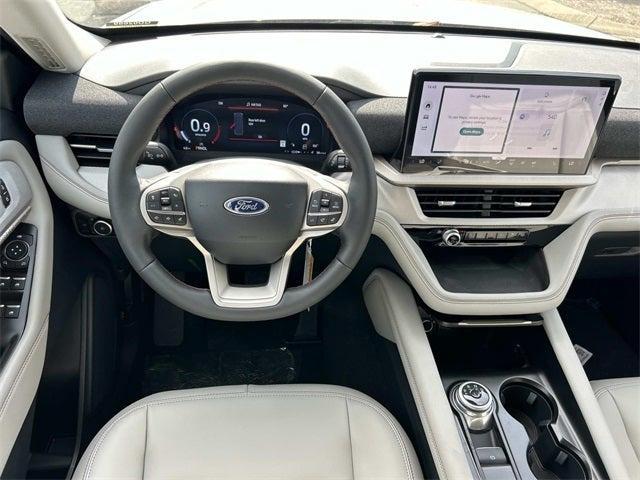 new 2025 Ford Explorer car, priced at $39,972