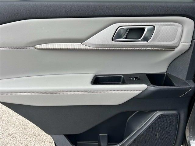 new 2025 Ford Explorer car, priced at $39,972