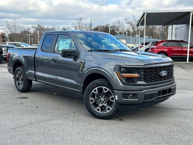 new 2025 Ford F-150 car, priced at $46,290