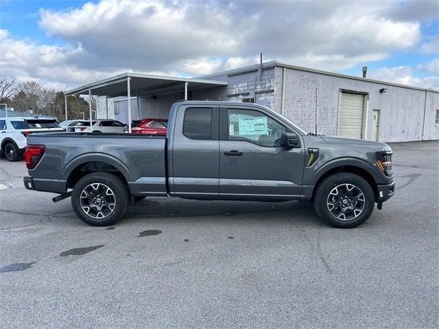 new 2025 Ford F-150 car, priced at $46,290