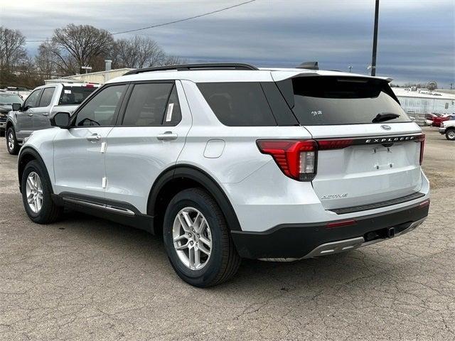 new 2025 Ford Explorer car, priced at $40,621