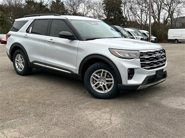 new 2025 Ford Explorer car, priced at $40,621