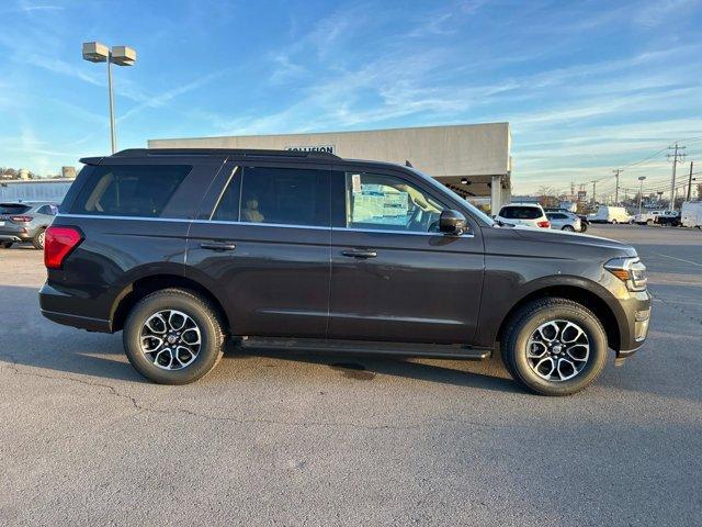 new 2024 Ford Expedition car, priced at $57,058