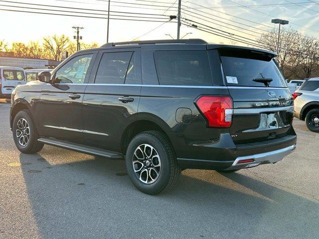 new 2024 Ford Expedition car, priced at $57,058