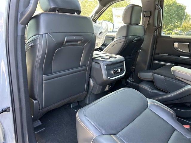 new 2025 Ford Expedition car, priced at $81,394