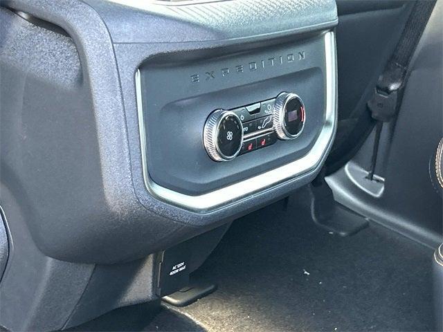new 2025 Ford Expedition car, priced at $81,394