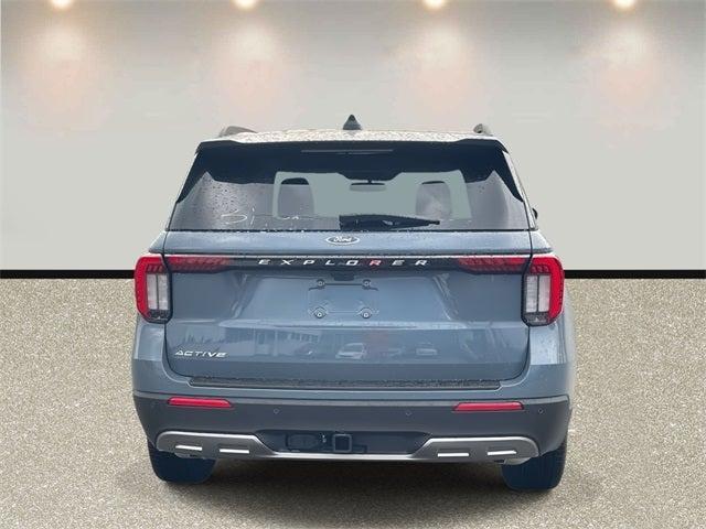 new 2025 Ford Explorer car, priced at $40,572