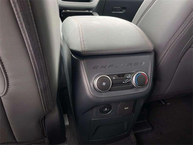 new 2025 Ford Explorer car, priced at $40,572