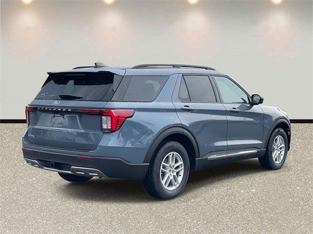 new 2025 Ford Explorer car, priced at $40,572