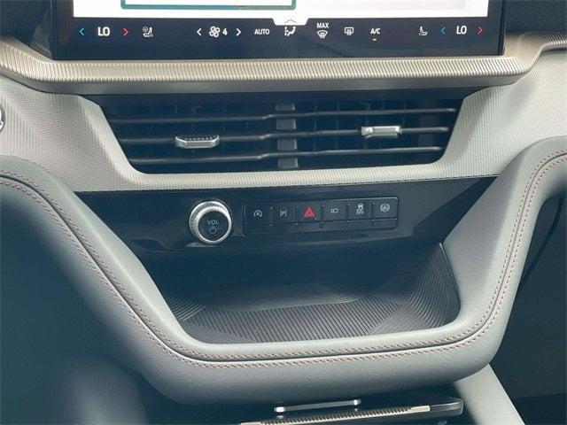 new 2025 Ford Explorer car, priced at $40,572