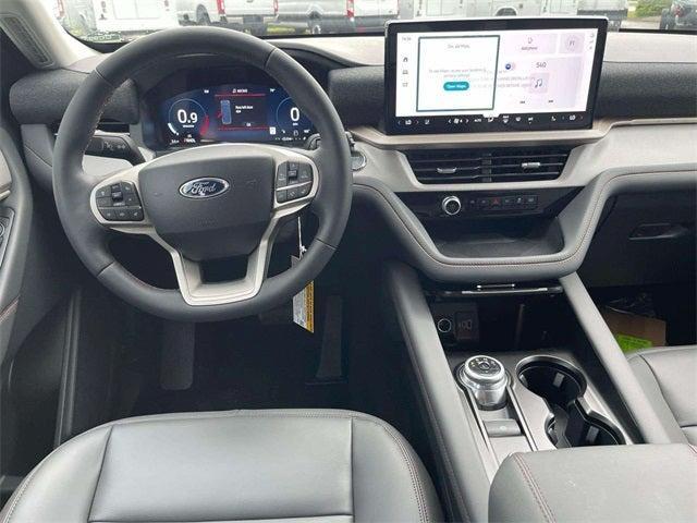 new 2025 Ford Explorer car, priced at $40,572