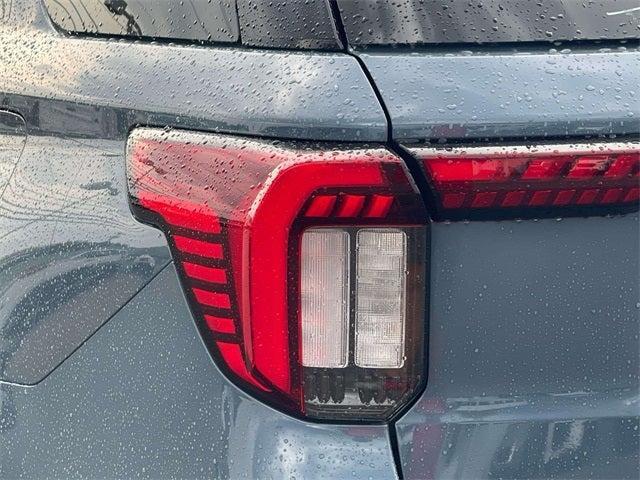 new 2025 Ford Explorer car, priced at $40,572