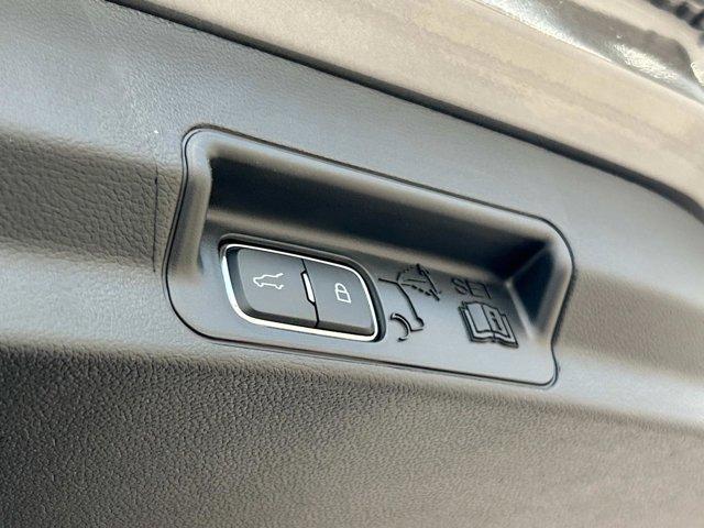 new 2025 Ford Explorer car, priced at $45,996