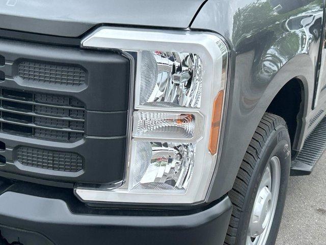 new 2025 Ford F-250 car, priced at $42,614