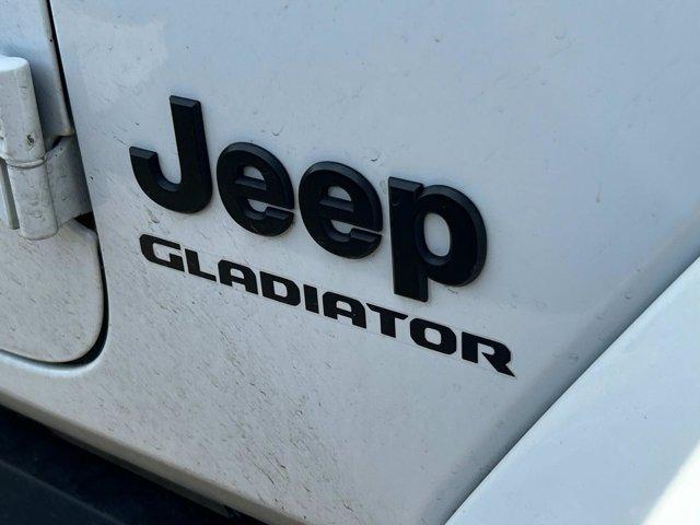 used 2021 Jeep Gladiator car, priced at $32,384