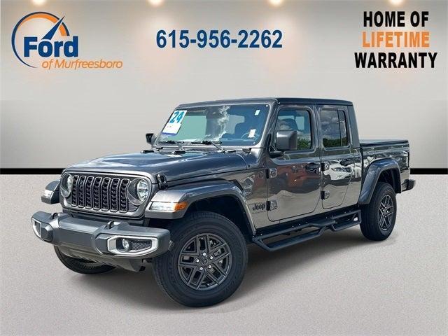 used 2024 Jeep Gladiator car, priced at $34,294