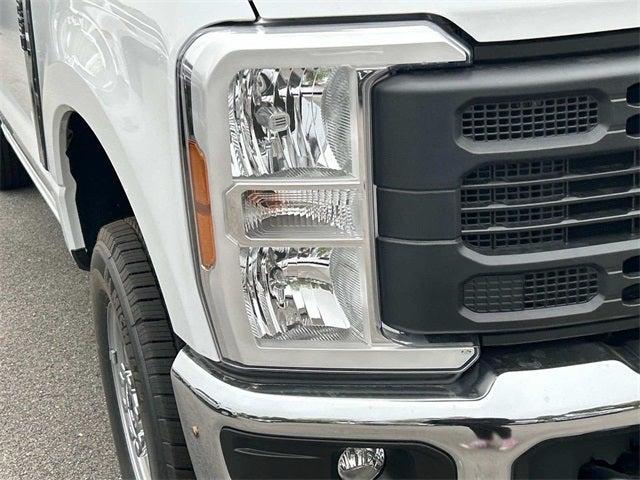 new 2024 Ford F-250 car, priced at $43,173