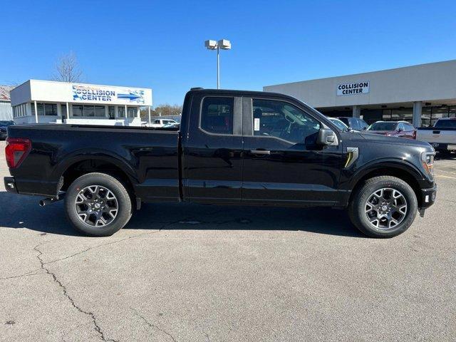 new 2025 Ford F-150 car, priced at $43,173