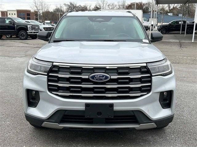 new 2025 Ford Explorer car, priced at $40,772