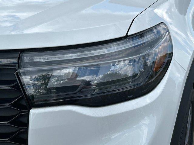 new 2025 Ford Explorer car, priced at $45,482