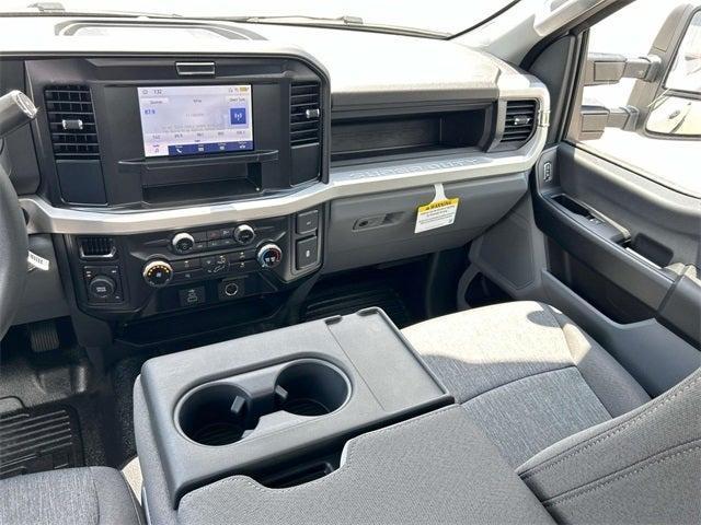 new 2025 Ford F-250 car, priced at $48,543
