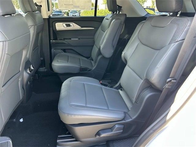 new 2025 Ford Explorer car, priced at $40,700