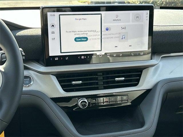 new 2025 Ford Explorer car, priced at $40,700