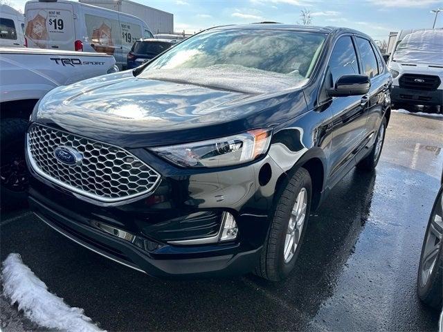 used 2024 Ford Edge car, priced at $34,026