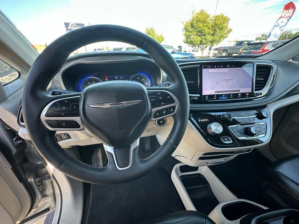 used 2022 Chrysler Pacifica car, priced at $22,990