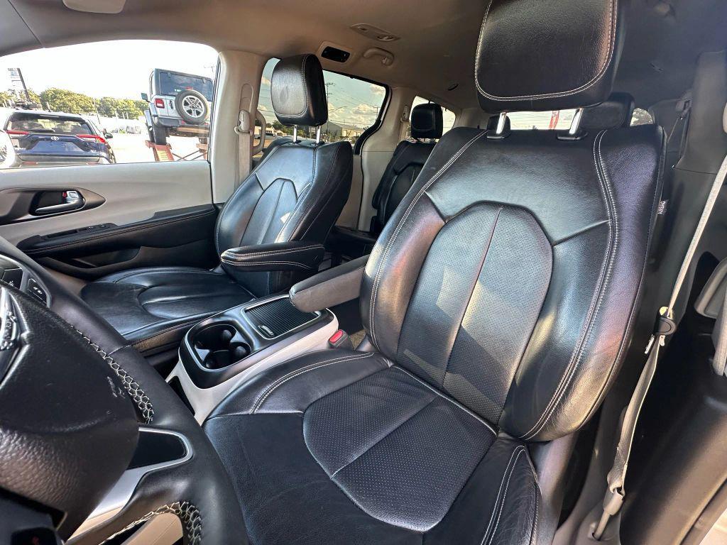 used 2022 Chrysler Pacifica car, priced at $22,990