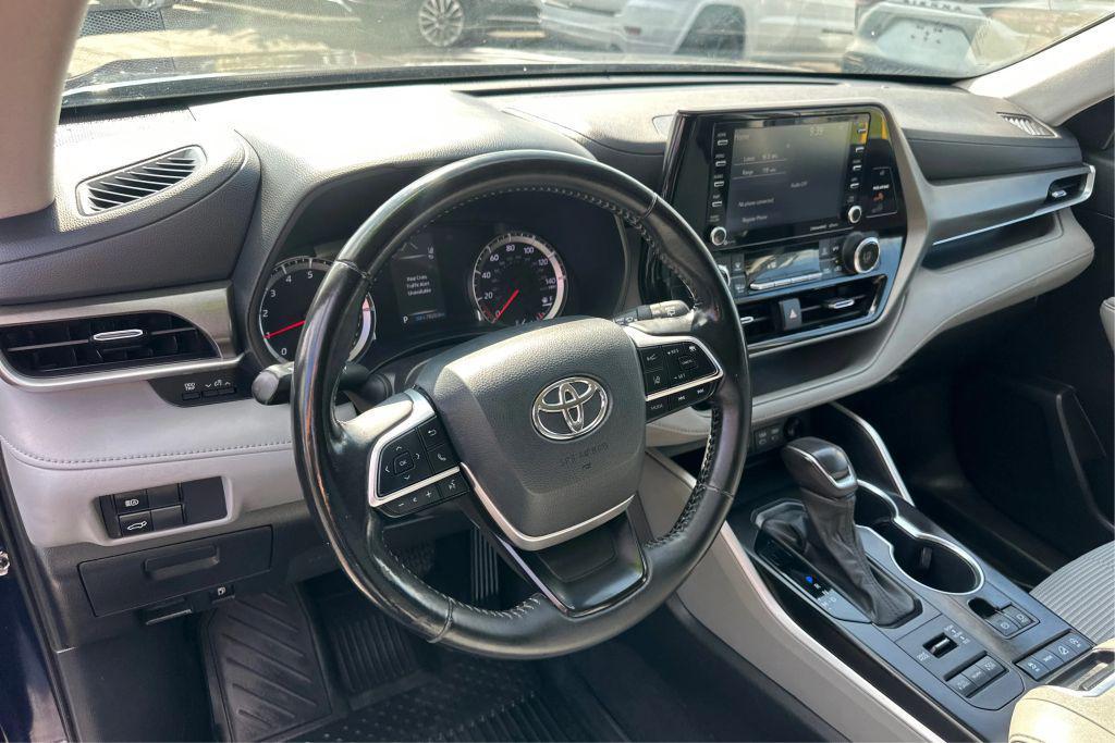 used 2022 Toyota Highlander car, priced at $30,990