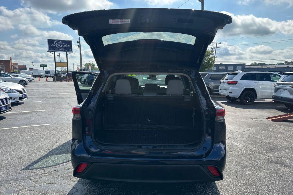 used 2022 Toyota Highlander car, priced at $30,990
