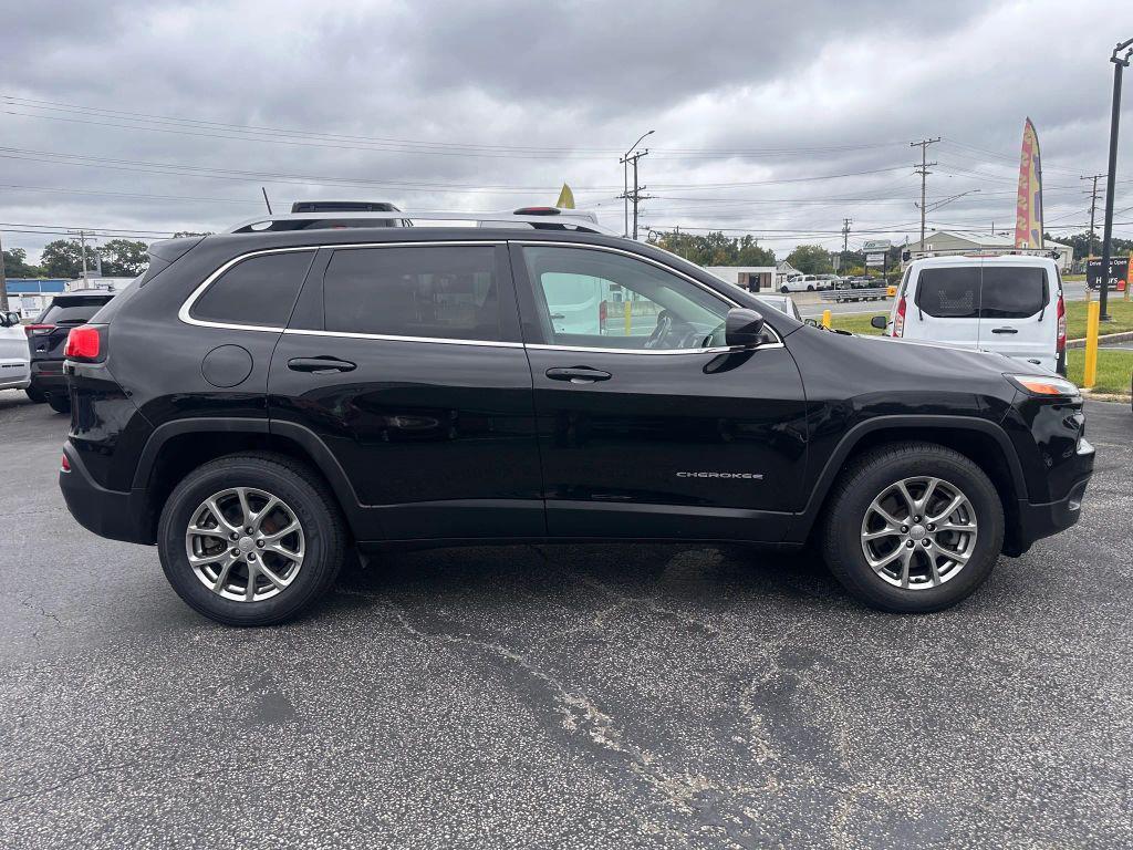 used 2018 Jeep Cherokee car, priced at $12,990
