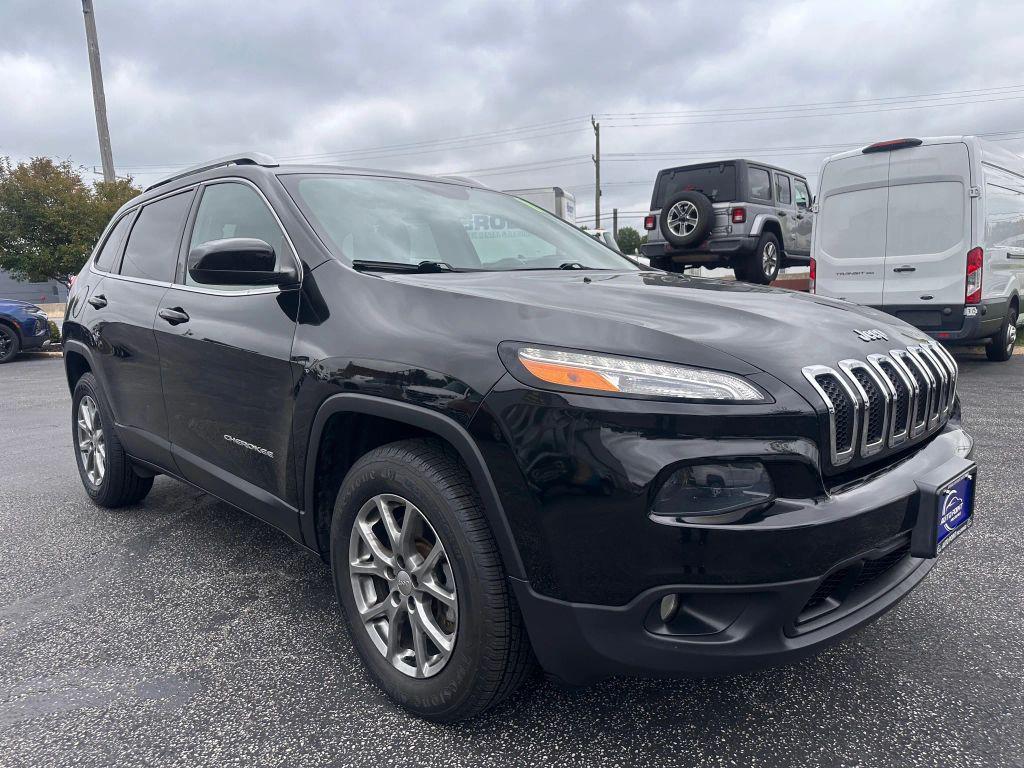 used 2018 Jeep Cherokee car, priced at $12,990