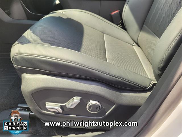 used 2025 Hyundai Santa Fe car, priced at $34,495