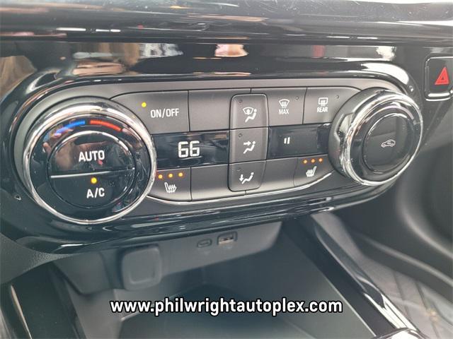 new 2025 Chevrolet Trax car, priced at $26,940