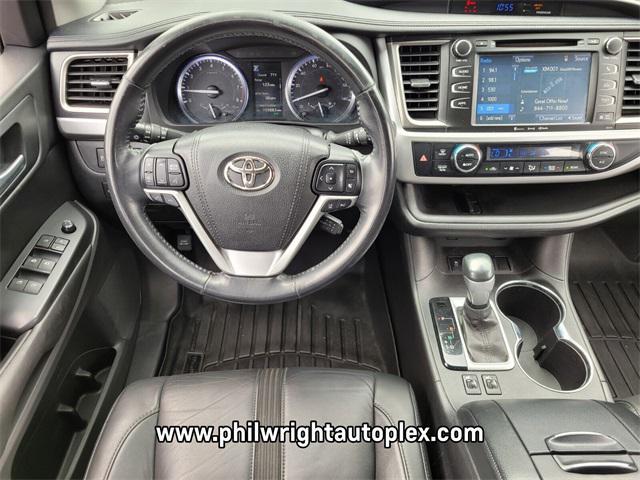 used 2017 Toyota Highlander car, priced at $23,659