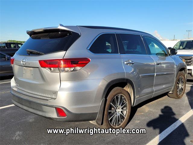 used 2017 Toyota Highlander car, priced at $21,995