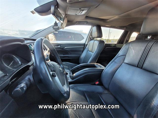 used 2017 Toyota Highlander car, priced at $21,995