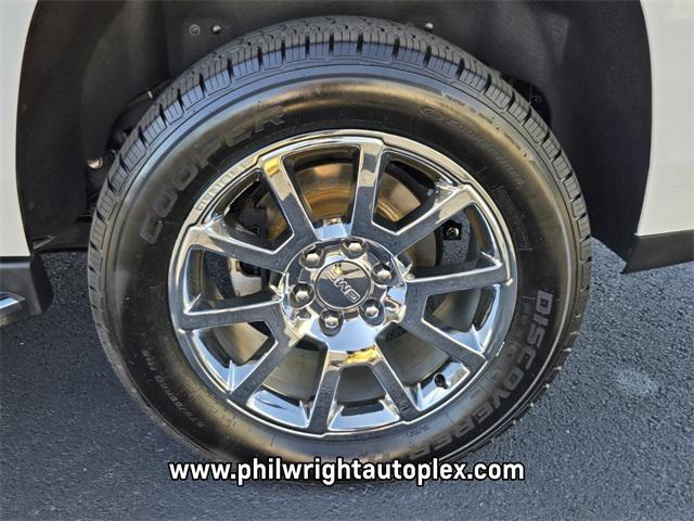 used 2020 GMC Yukon car, priced at $39,995