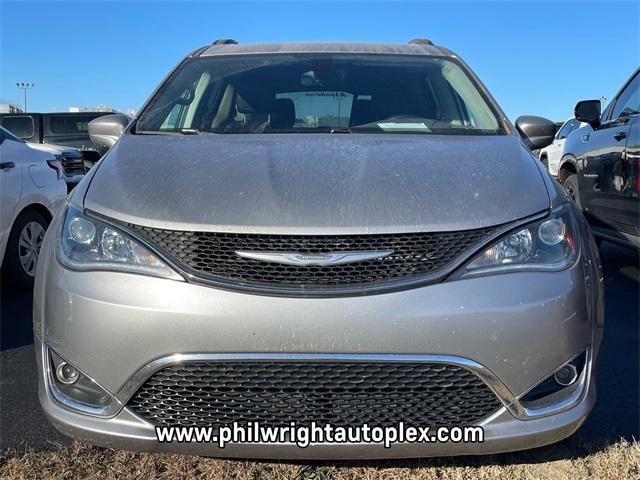 used 2017 Chrysler Pacifica car, priced at $13,699