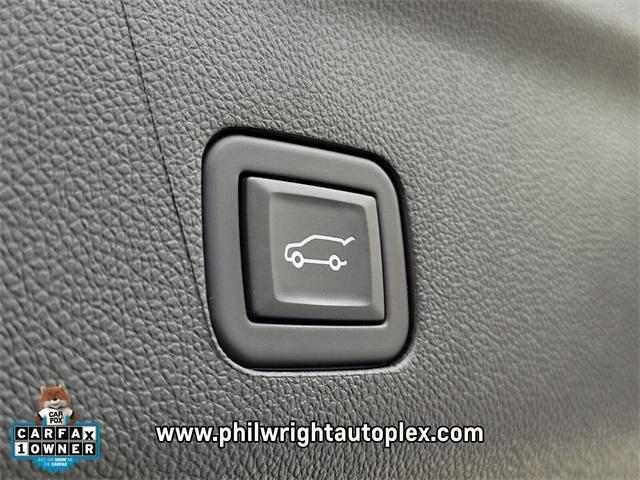 used 2024 GMC Yukon XL car, priced at $80,924