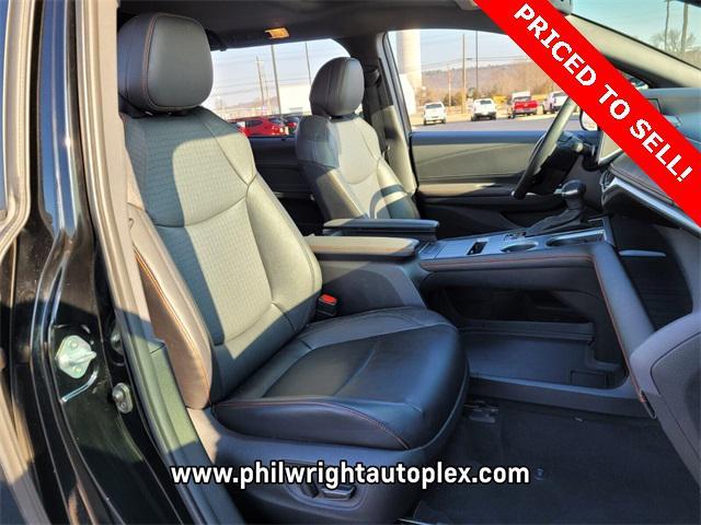 used 2023 Toyota Sienna car, priced at $45,986