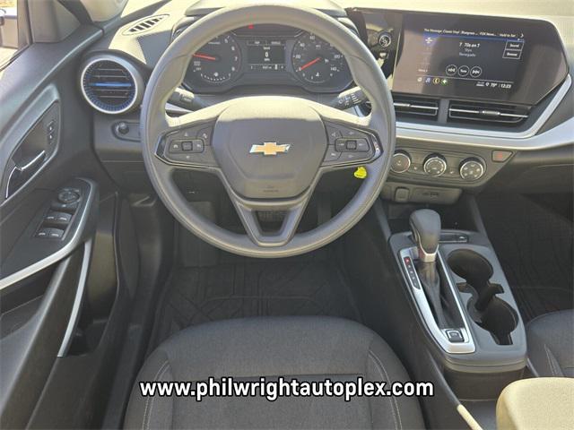 used 2025 Chevrolet Trax car, priced at $22,171